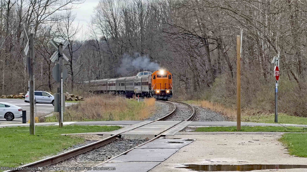 LTEX 1443 comes into Brecksville.